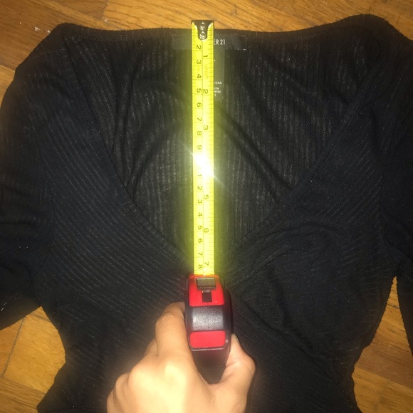 Forever21 maroon low v top - Picture 5 of 6